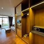 Beachfront Apartment At Naithon