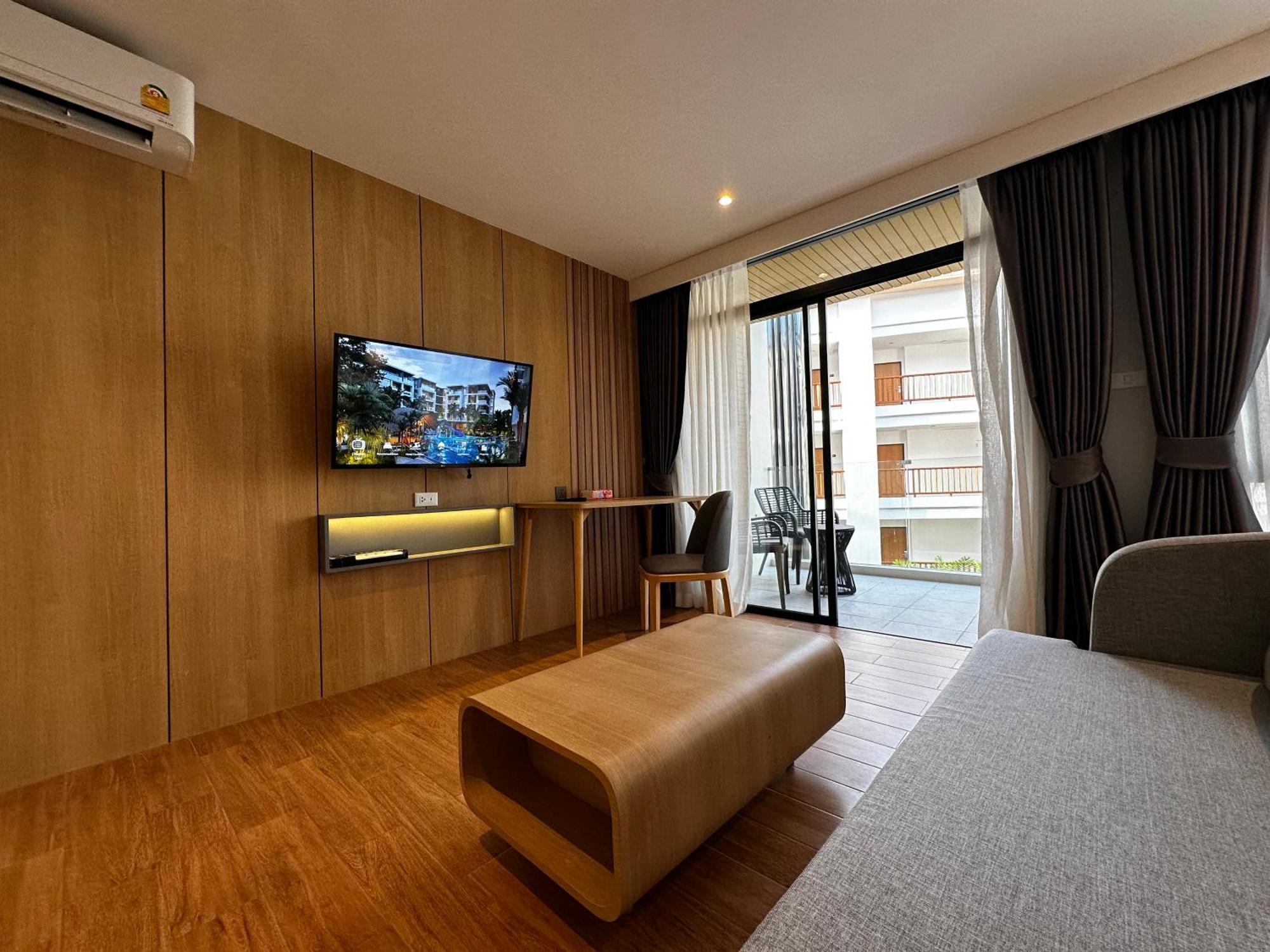 Apartment Beachfront At Naithon
